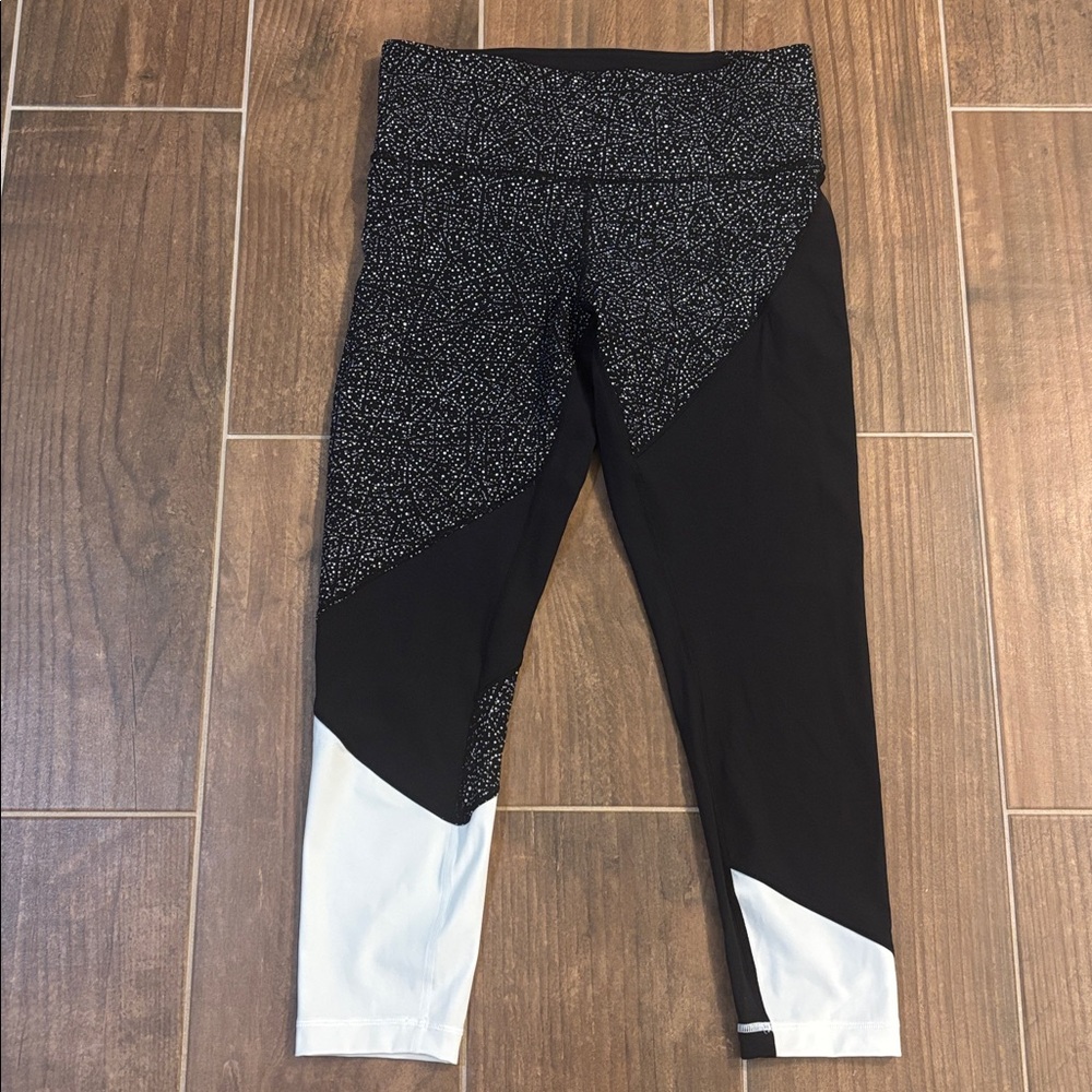 Lululemon Wunder Under Hi-Rise 7/8 Tight Night View Black White Size 12